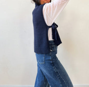 Julieta Navy Vest